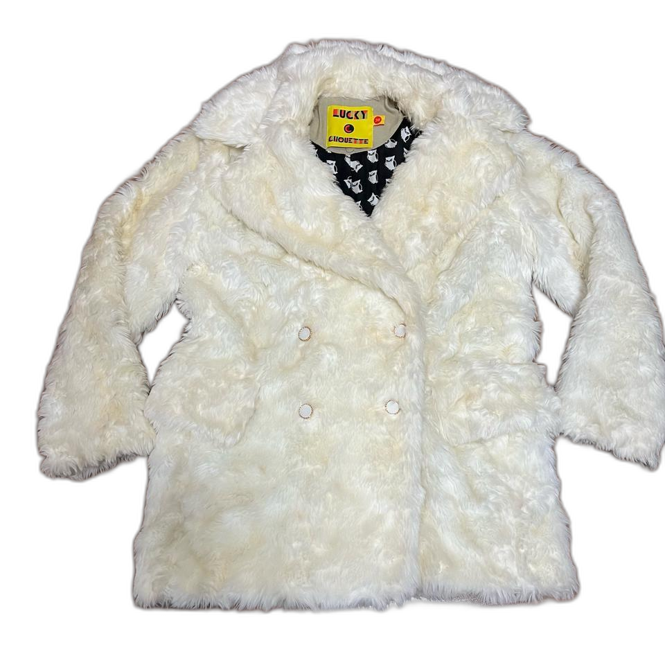 럭키슈에뜨 퍼코트(38)