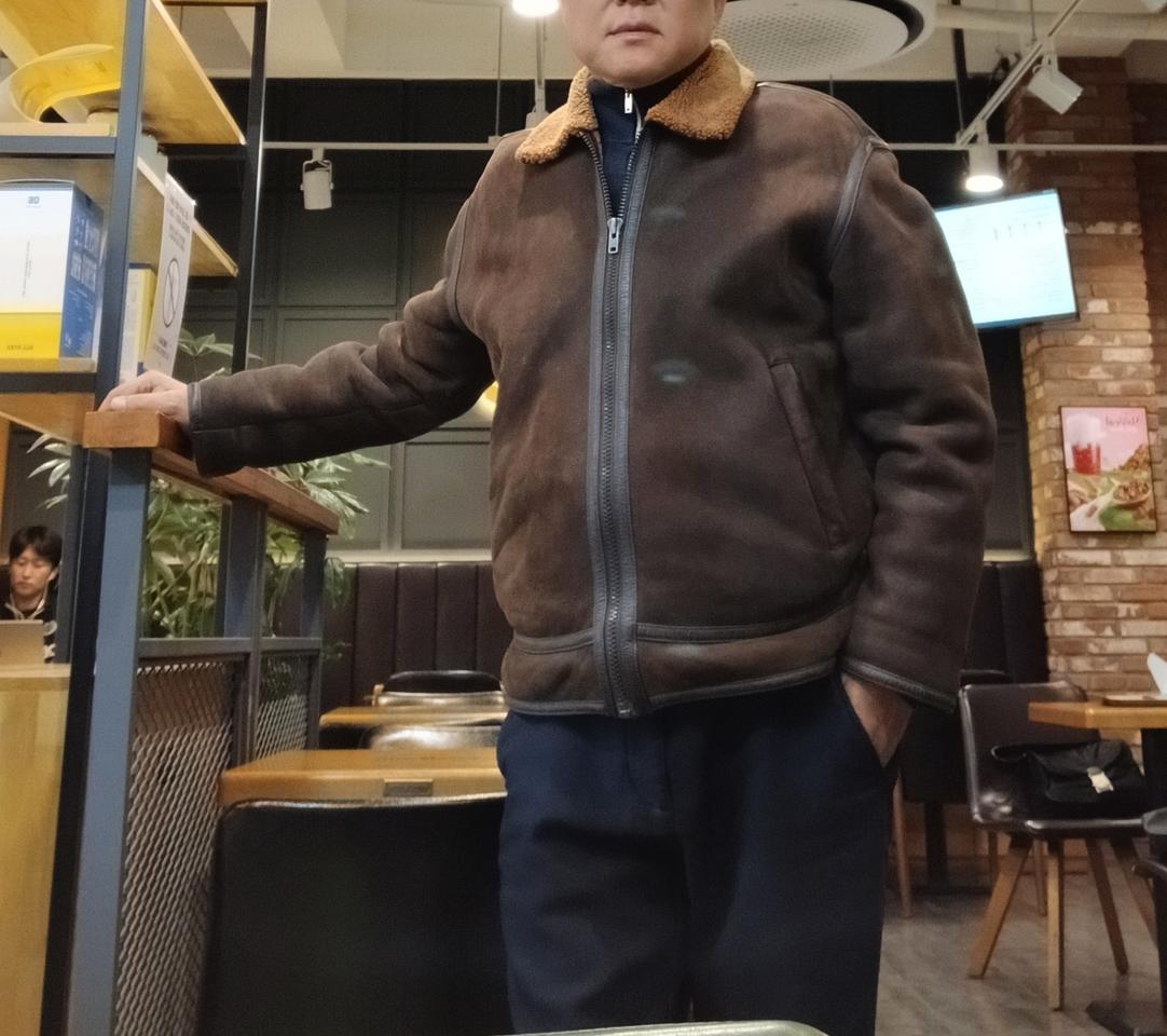 갤럭시 무스탕95ㅡ100사이즈