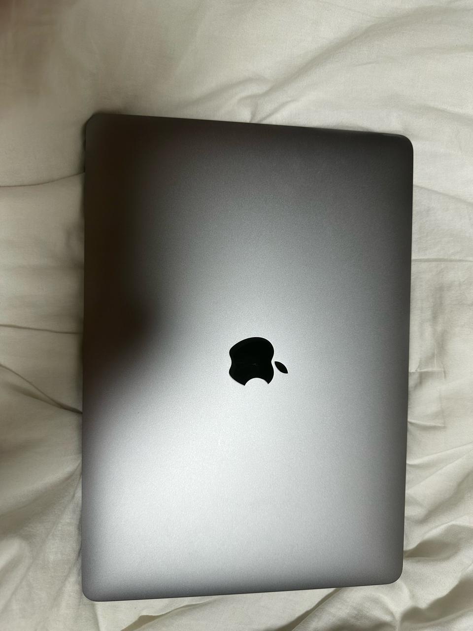 맥북프로 m2 13인치 256기가