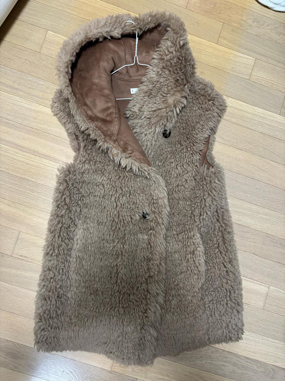 망고 베이지 퍼 베스트(xs~s)