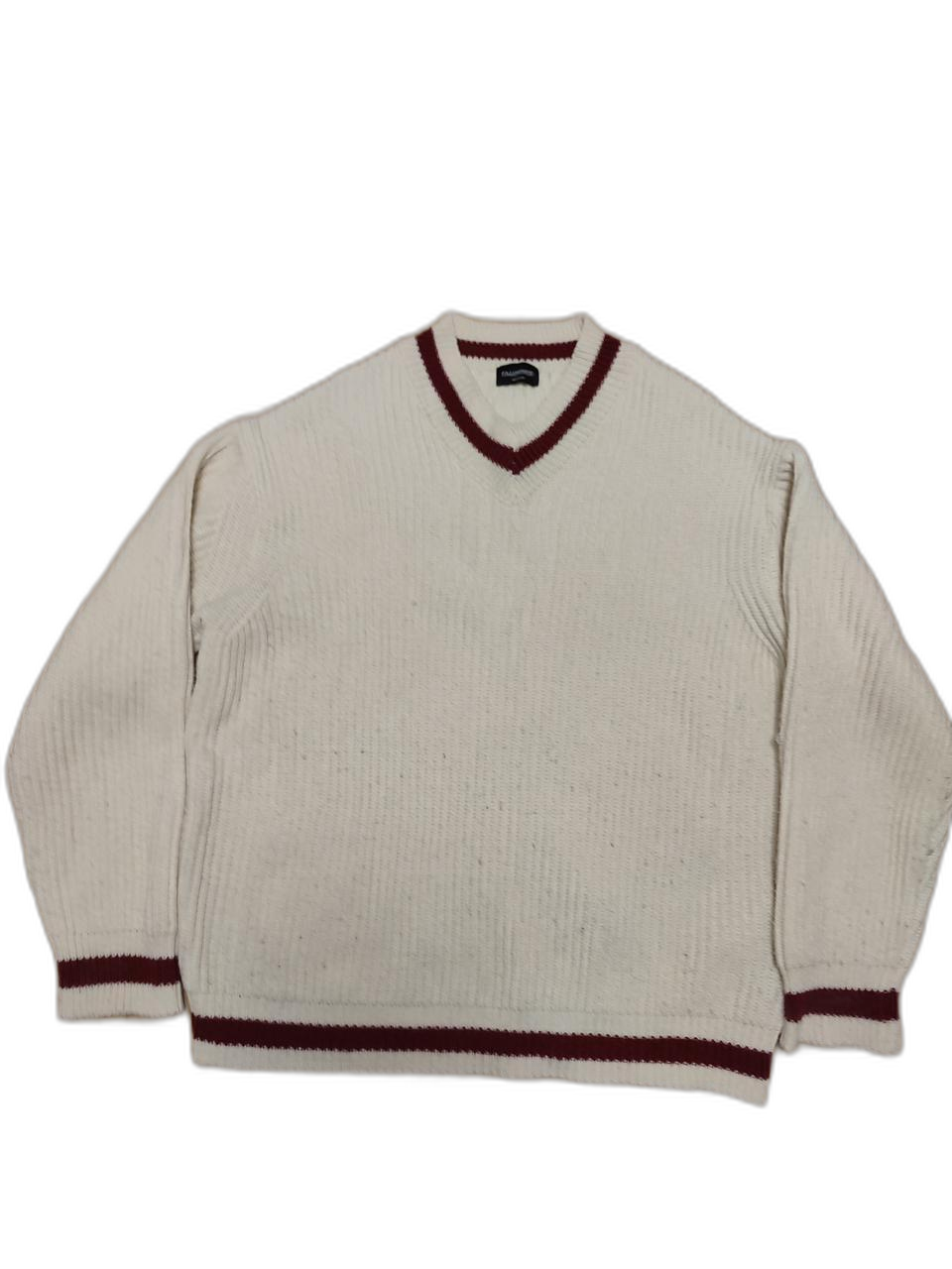 필루미네이트 브이넥 니트 유니클로수아레키뮤어맨투맨스웻셔츠프레피룩아이비리그