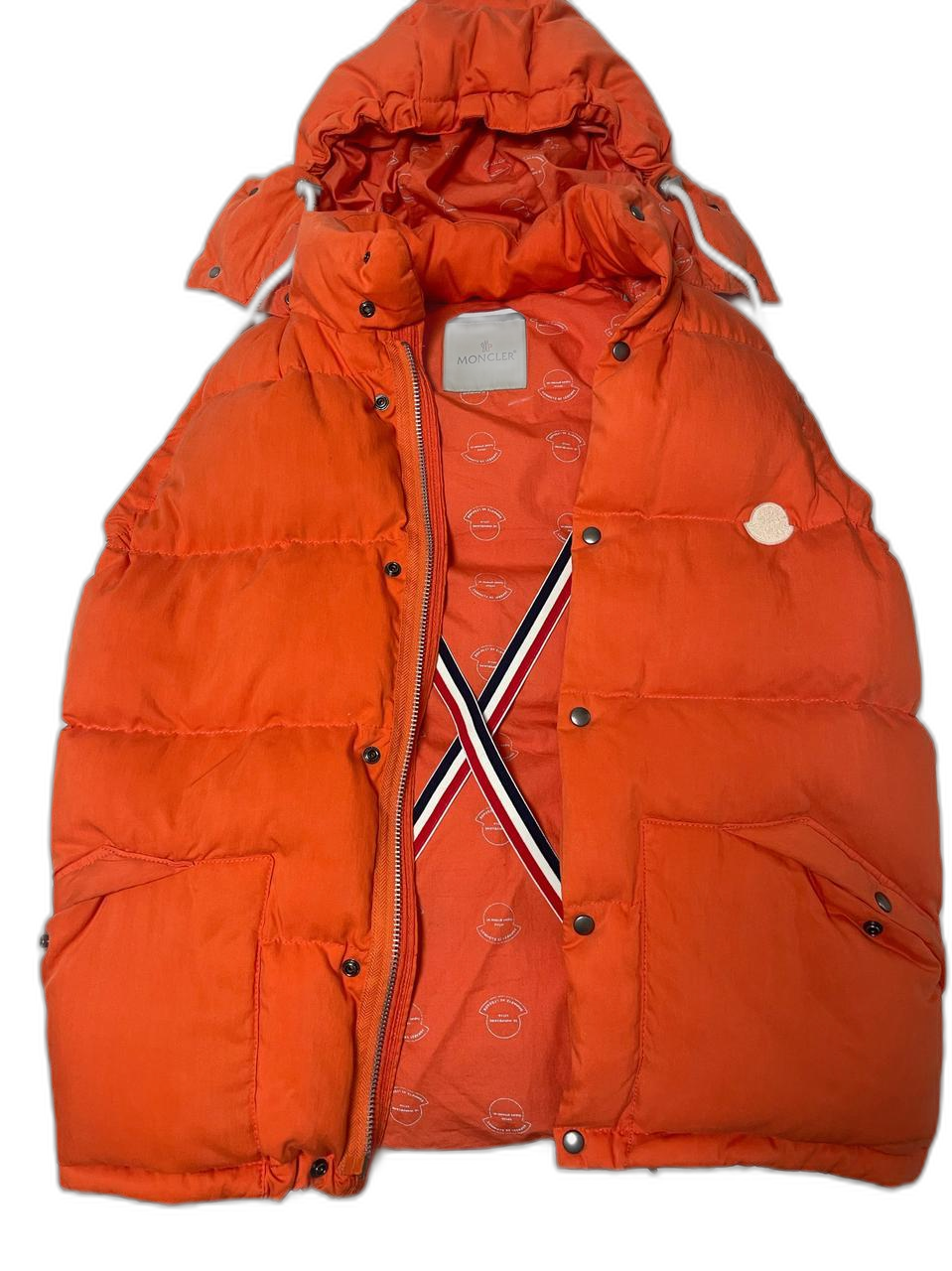 몽클레어 비즈빔 콜라보 조끼 패딩