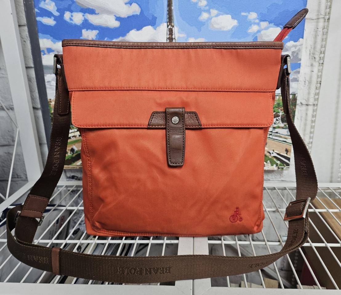 빈폴 메신저백 크로스백 오렌지 숄더백  BE14