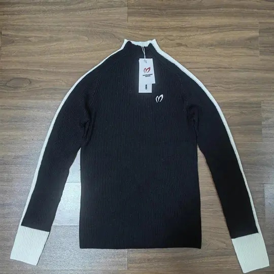 마스터버니에디션 하이넥 여성 니트 스웨터 블랙 0사이즈(44반)