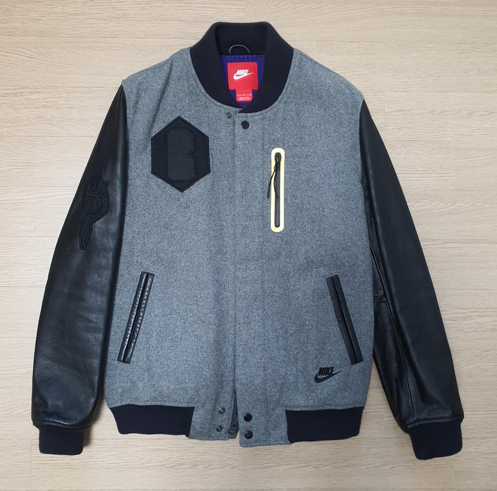 나이키 BHM 디스트로이어 스타디움쟈켓 L사이즈 17만원