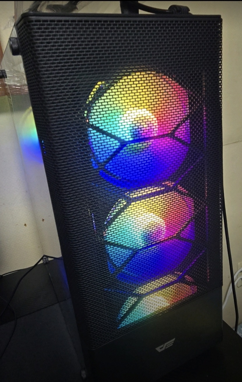 게이밍 데스크탑 pc 산지 1주일된거 판매합니다