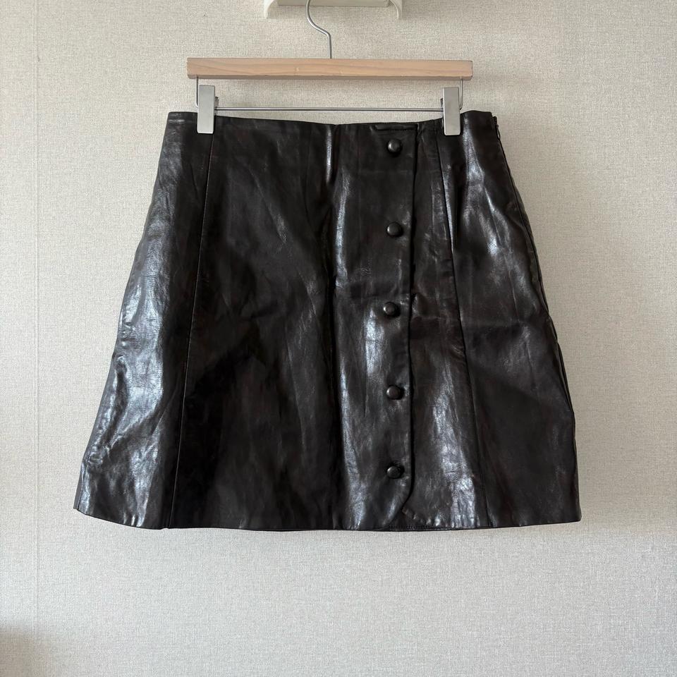 페이크 레더 미니 스커트 에잇세컨즈