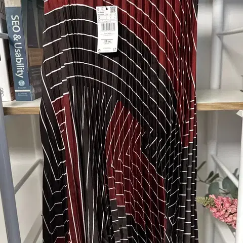 자라 망고 기계주름 미디 스커트 두 벌