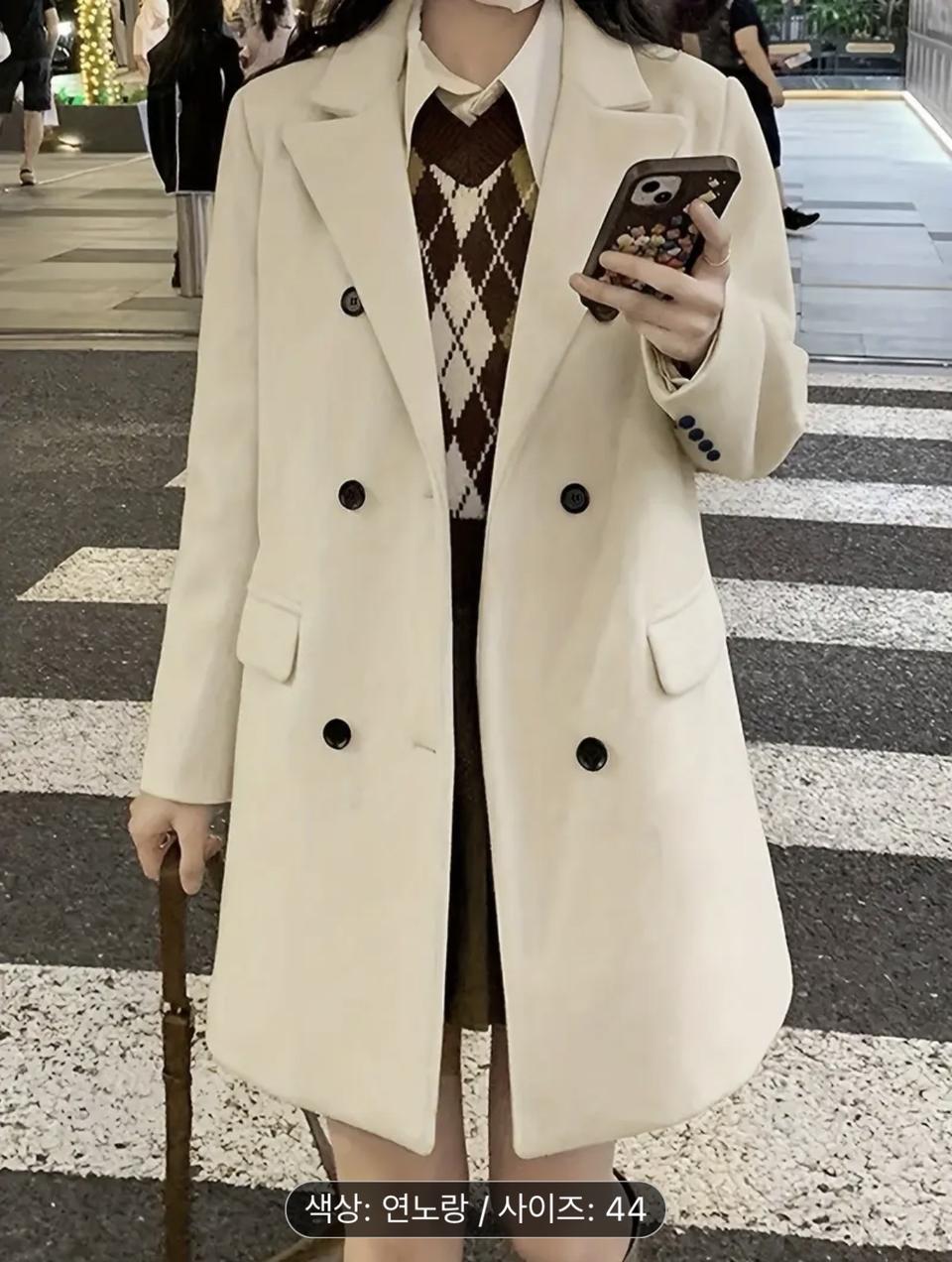 아이보리 여성 코트