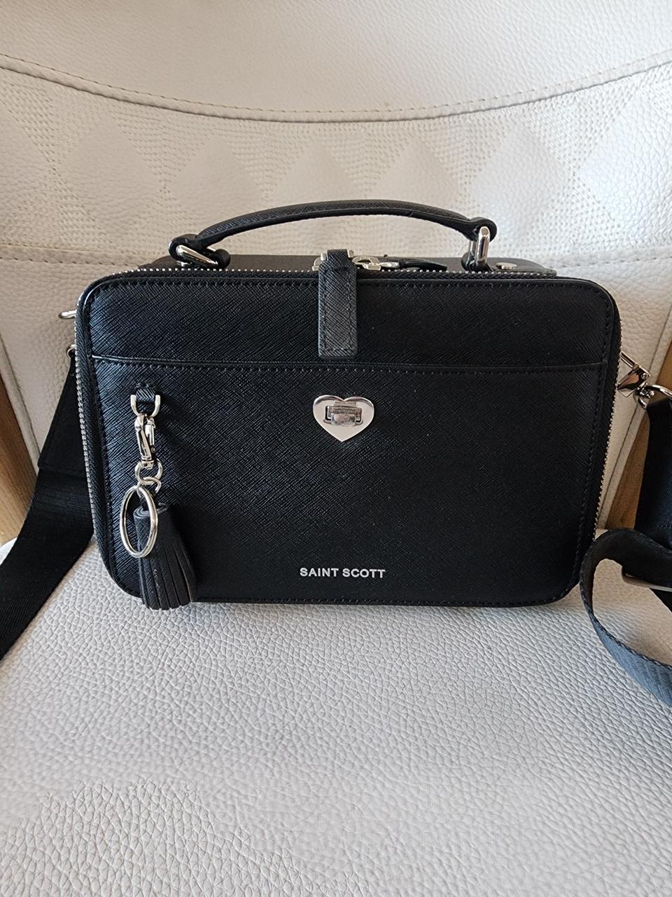세인트스코트 숄더겸 크로스  롤리 바디백