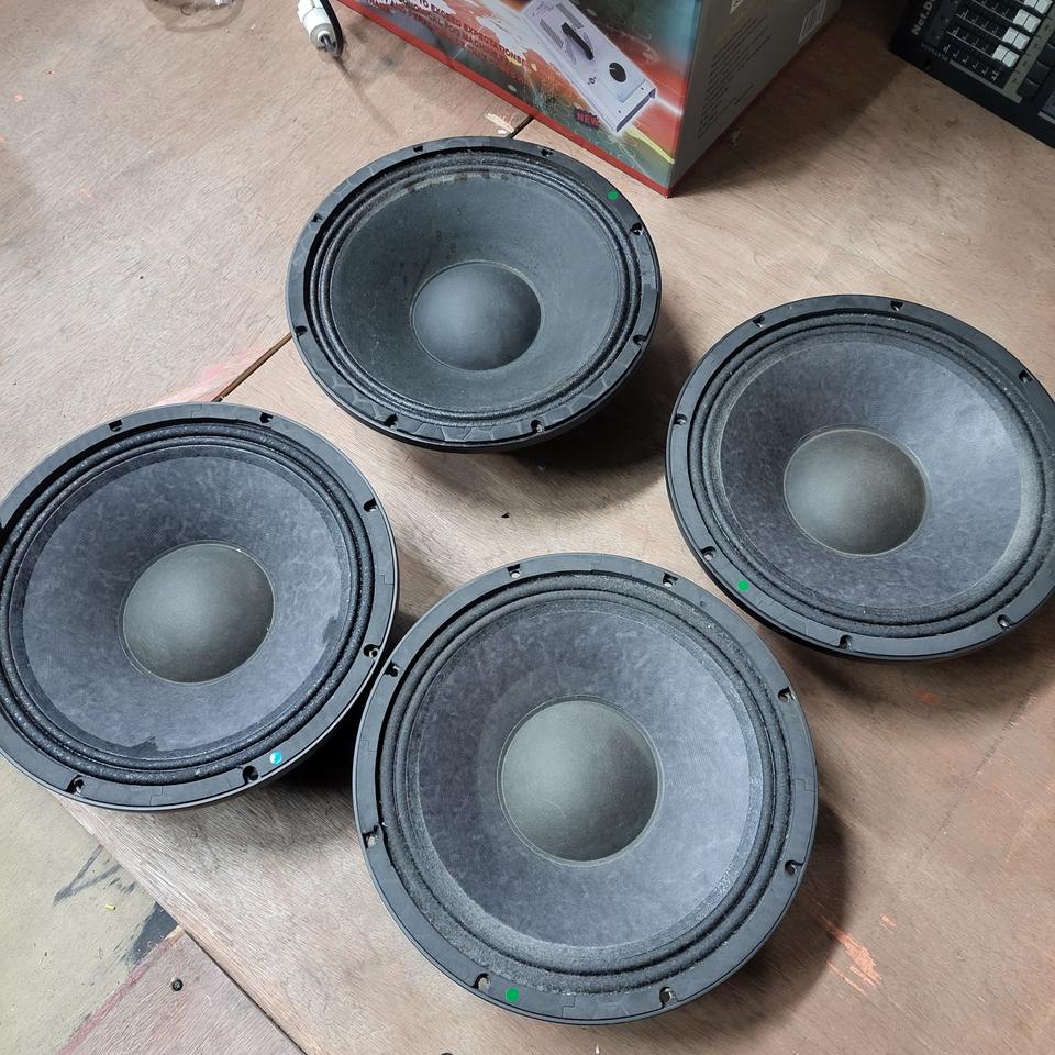 12인치 B&C 스피커 4개