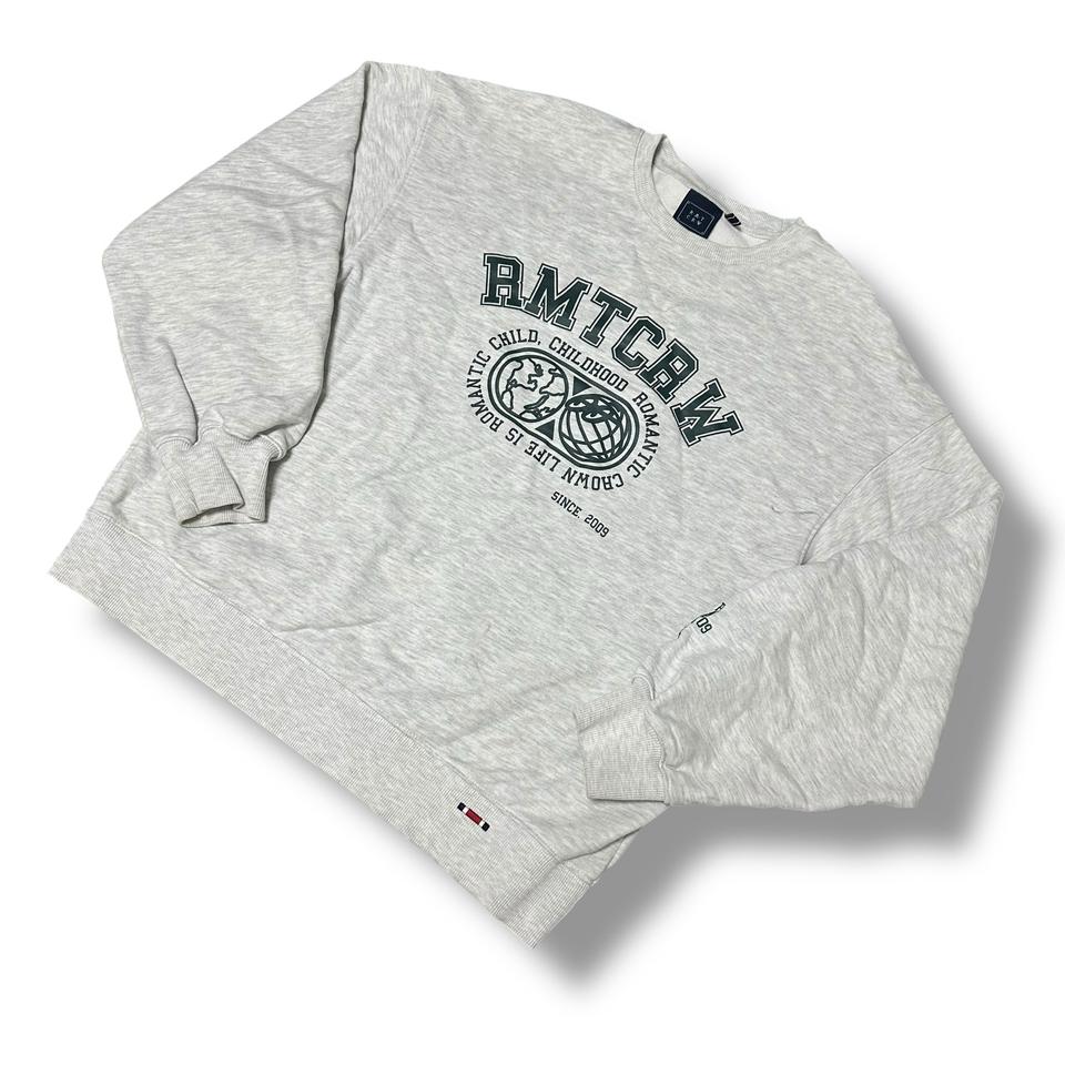 로맨틱크라운 맨투맨