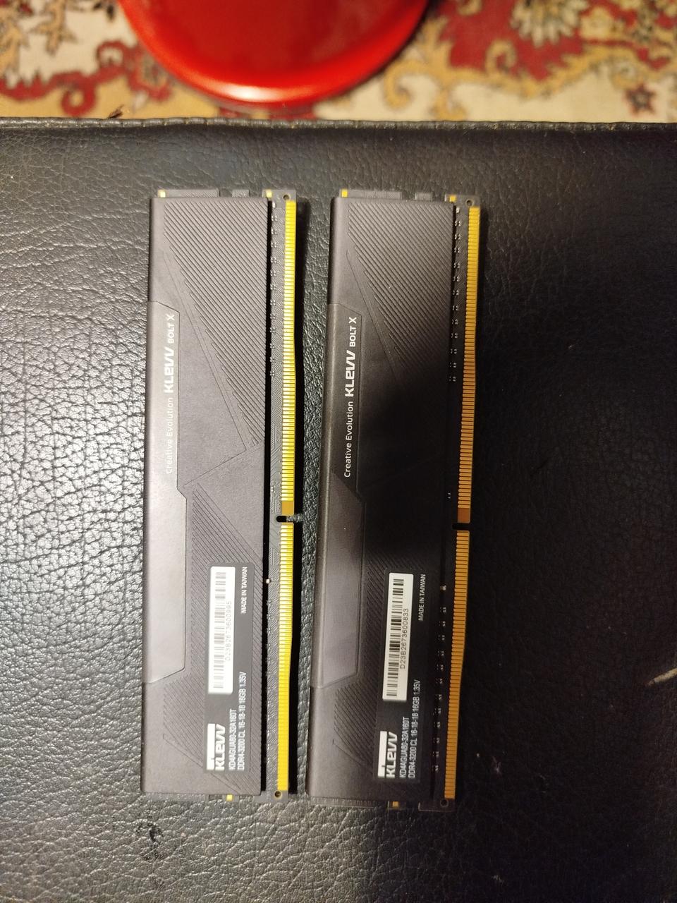 KLEVV BOLT X ddr4 3200 32gb(16*2) 방열판 전주