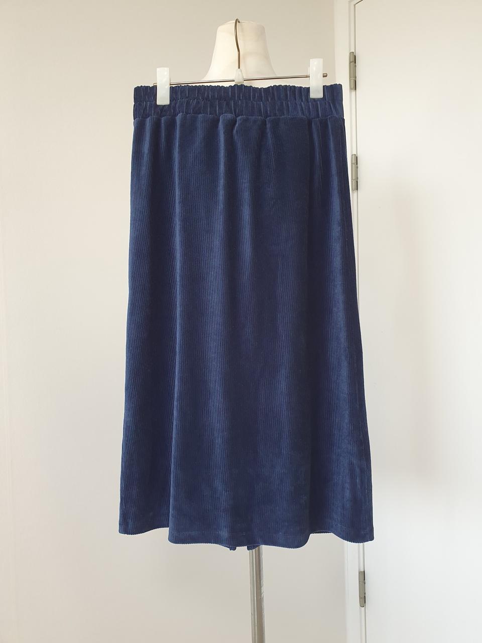 (상태좋음)조르쥬레쉬 골지 벨벳 스커트 55~66반