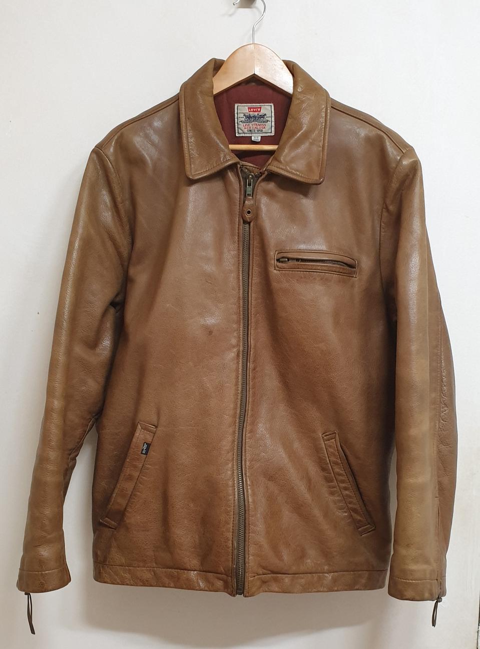 리바이스 가죽자켓. L/100.