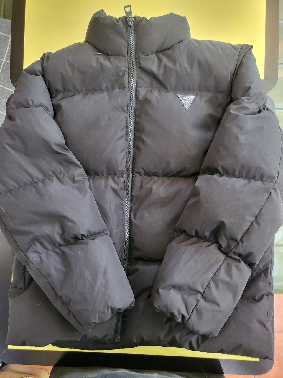 게스 데일리 여성패딩