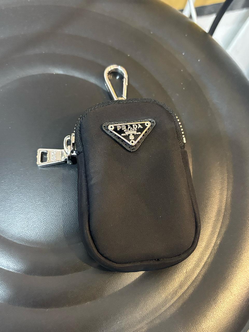 프라다 미니 파우치