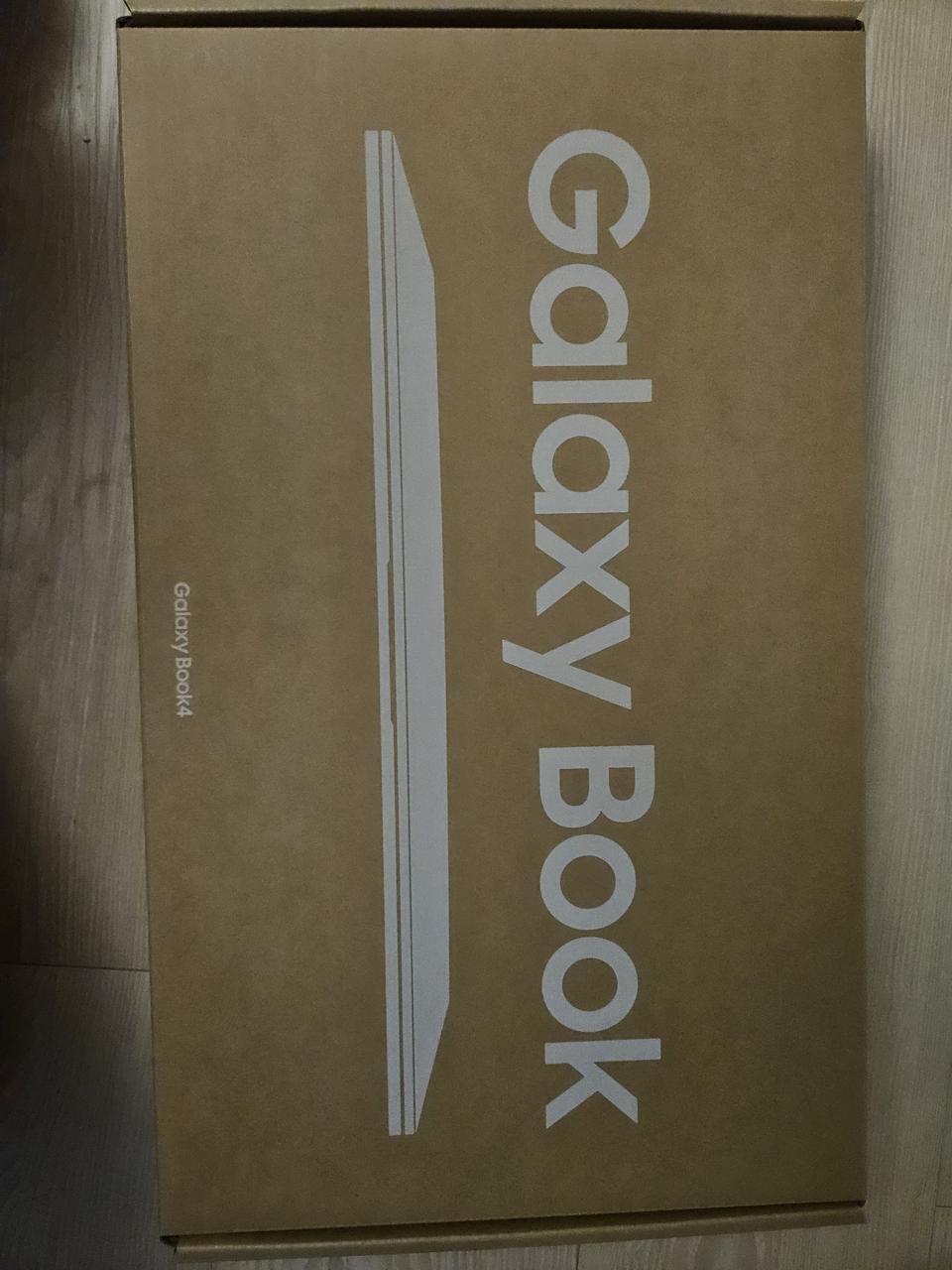 미개봉 갤럭시북4 NT750XGR-A71A 노트북 판매합니다.