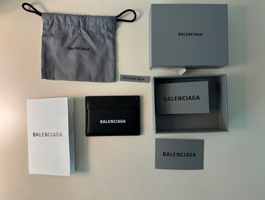 발렌시아가카드지갑