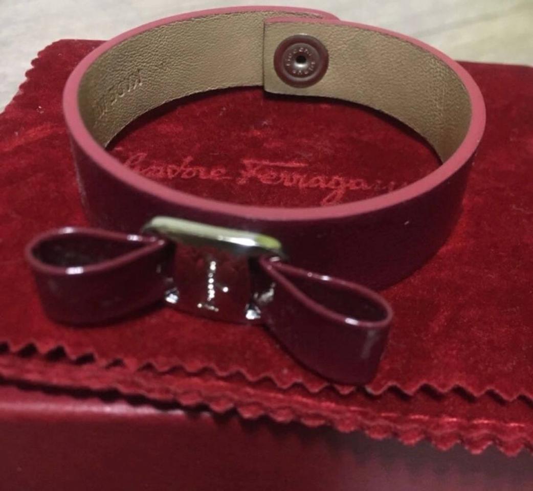 페레가모바라팔찌