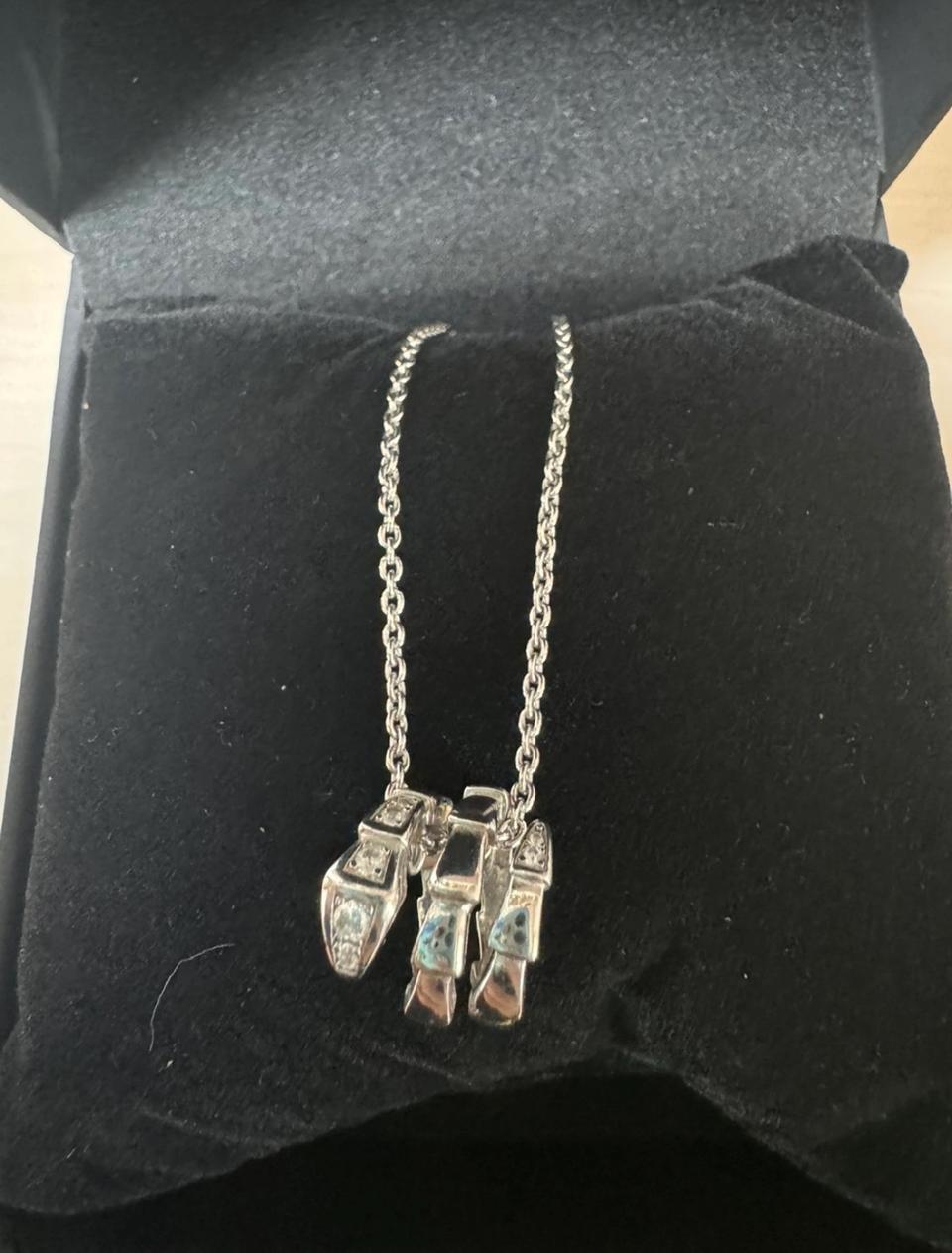 불가리 925은 뱀목걸이 팝니다