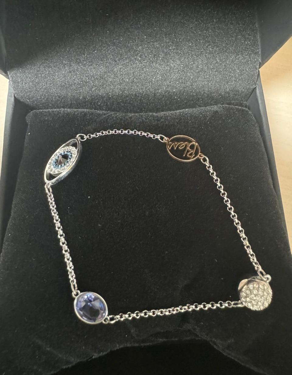 스와로브스키 블루아이 팔찌 정품 팝니다