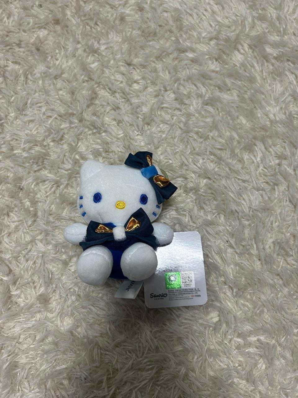 (새상품) 키티키링 키티원피스 인형 키링