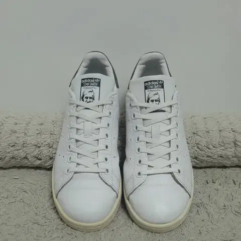 아디다스 스탠스미스 240