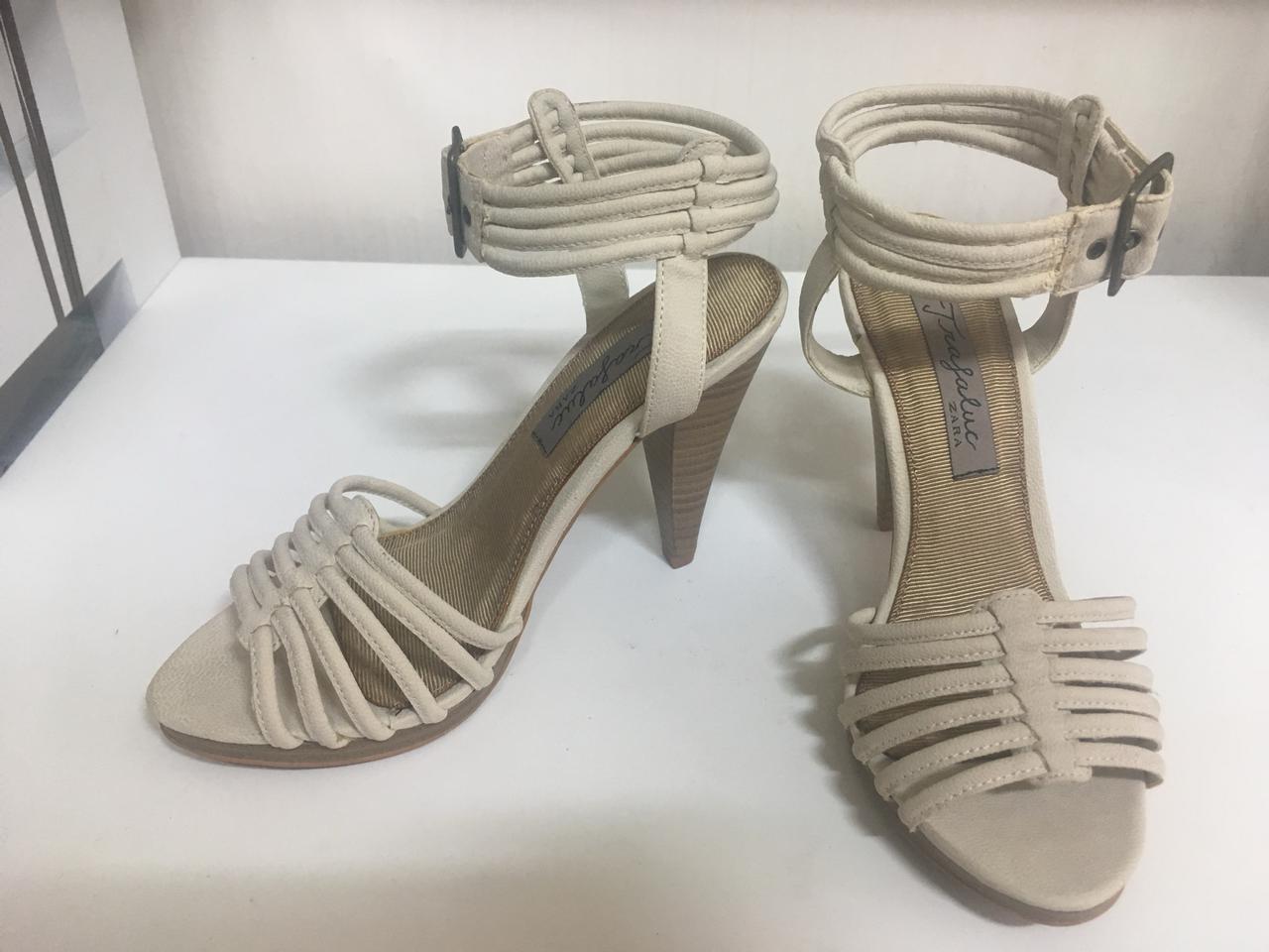 여자구두 여성구두 샌들 자라 가죽 아이보리 샌들 225 230