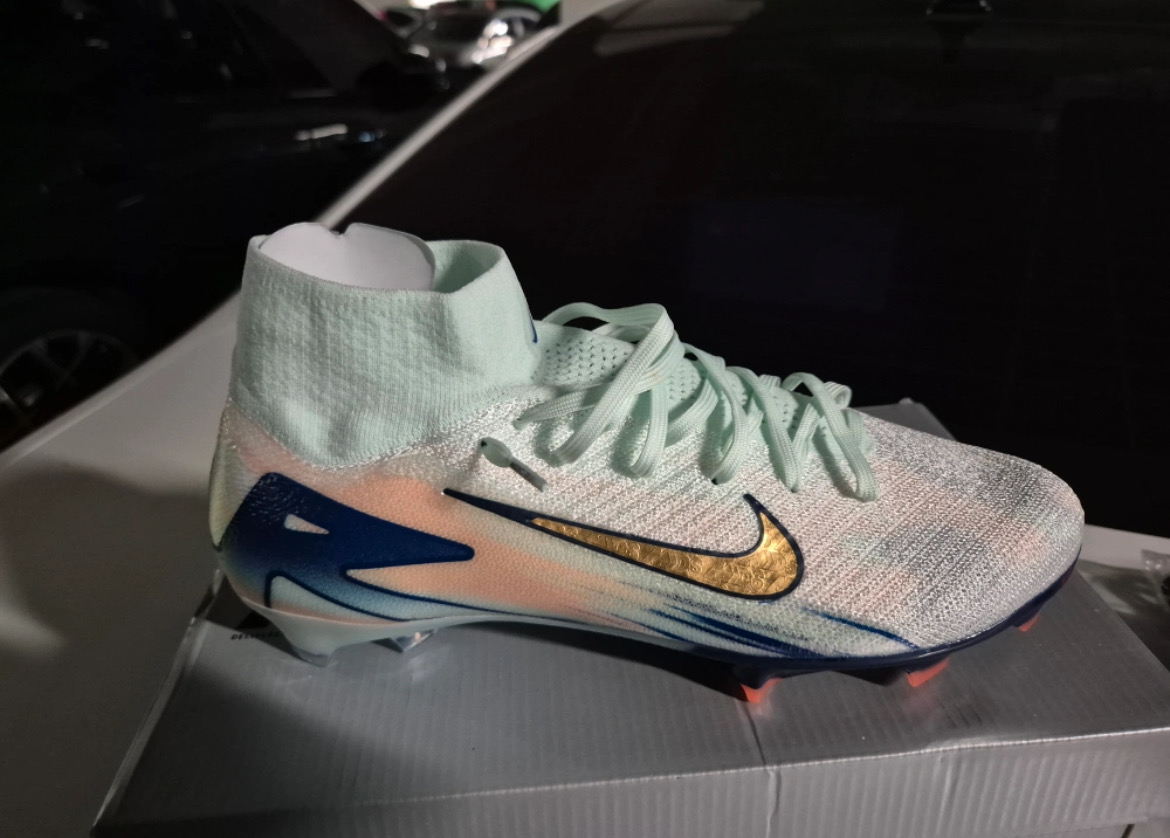 나이키 줌머큐리얼 슈퍼플라이 엘리트 mds fg 275 새상품