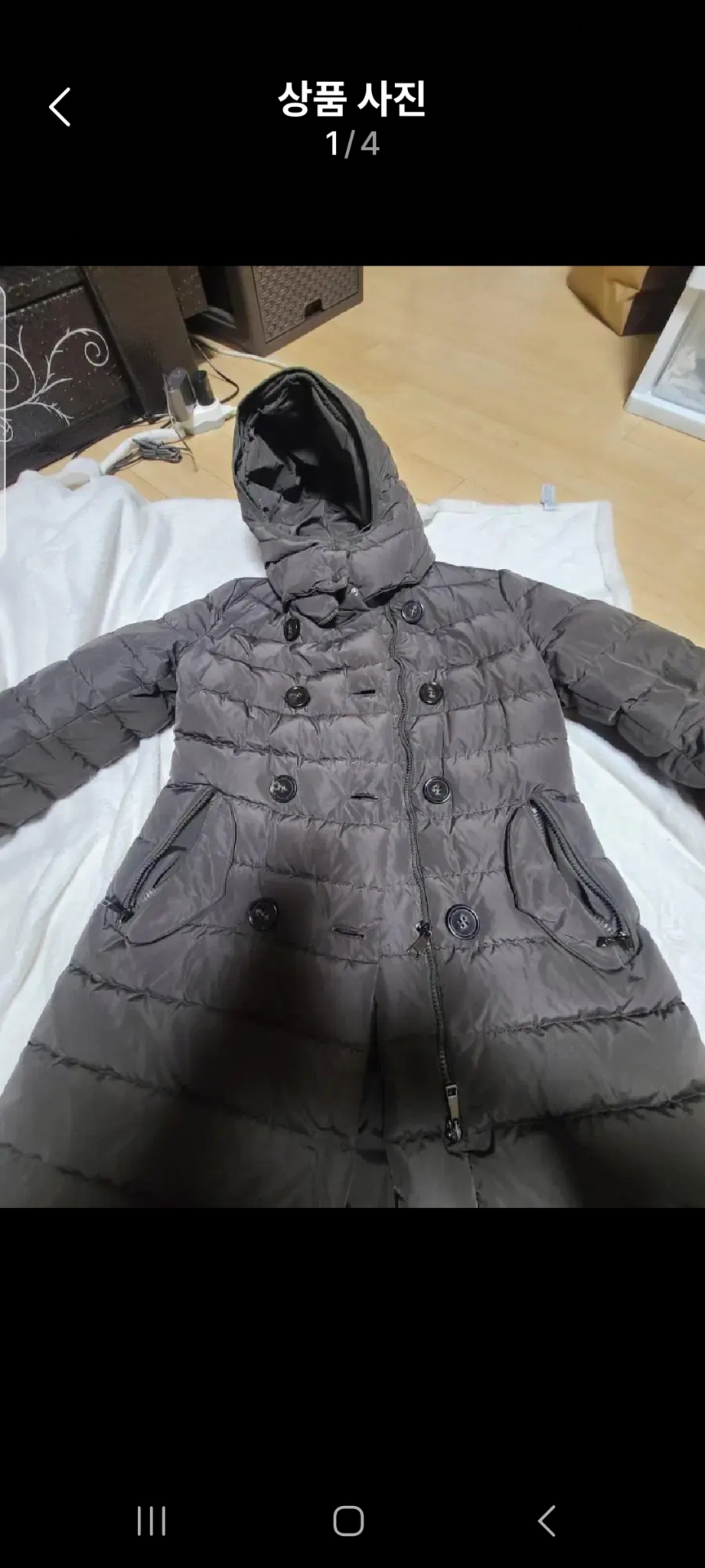 몽클레어 패딩(정품)카키 색상