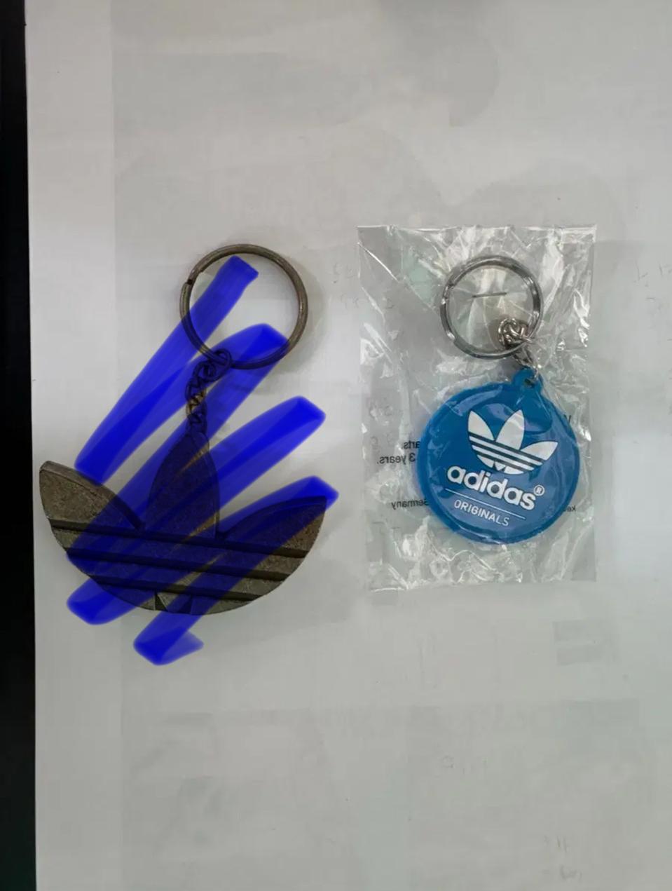 프랑스구매 미사용 아디다스 오리지날스 키링 2종 세트