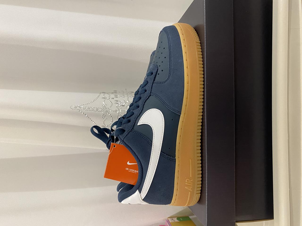 나이키 에어포스 네이비 화이트로고 270