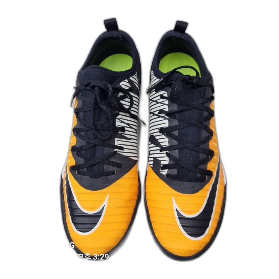 나이키풋살화 270