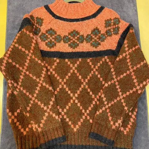 도톰한니트 새상품급 컨디션