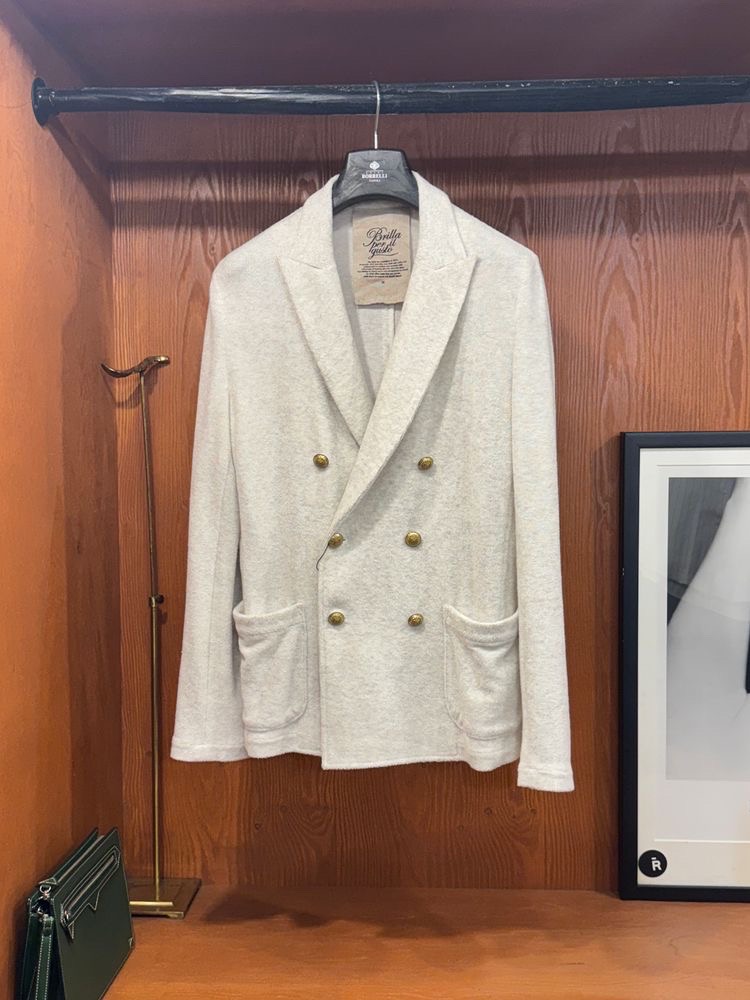 브릴라퍼일구스토 금장 자켓