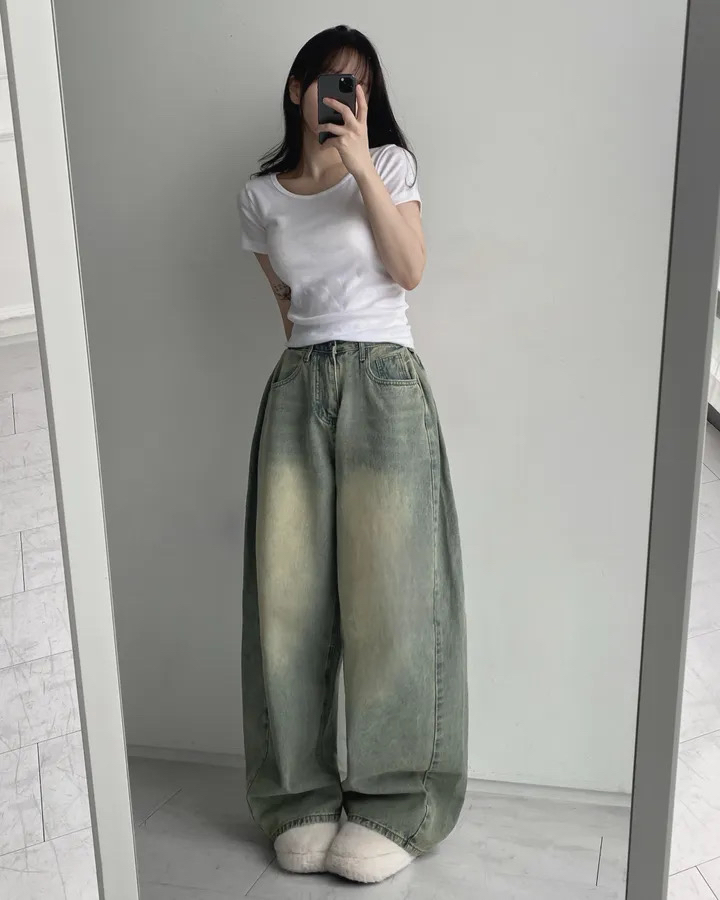 옆핀턱 워싱 와이드 데님 팬츠