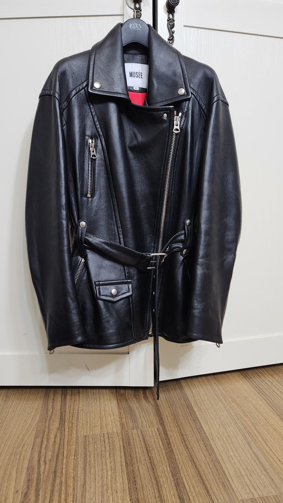 뮤제 양가죽 자켓