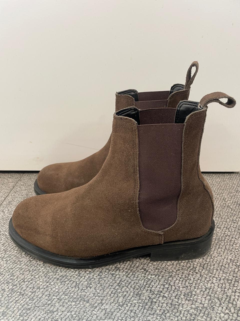 (무료배송/거의 새것) 커스텀에이드 4cm 스웨이드 첼시부츠