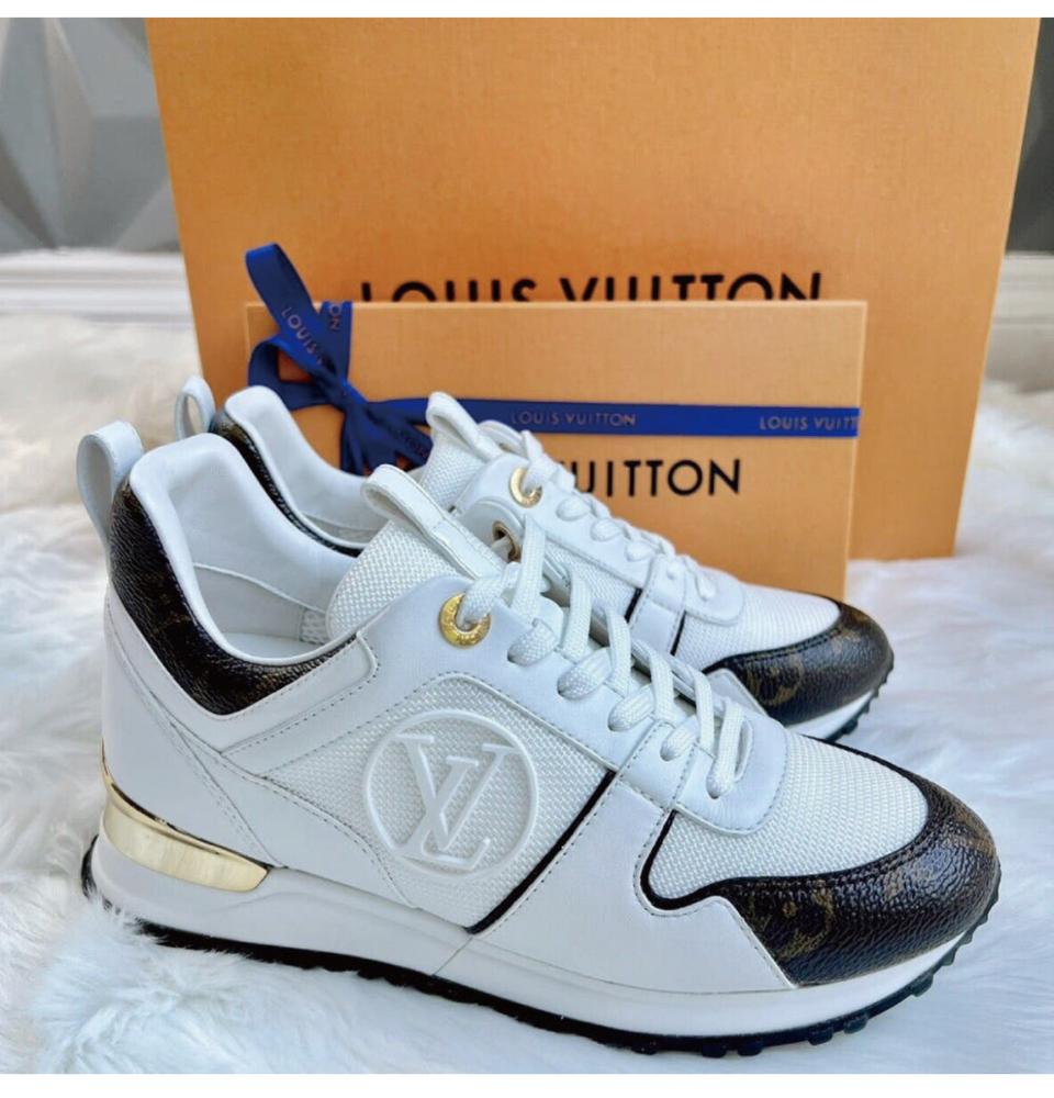 루이비통 런어웨이 스니커즈 250 (38)