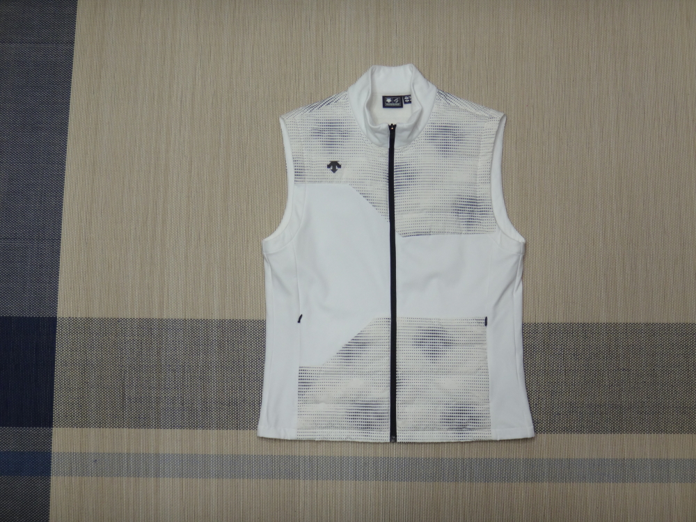 (105) 데상트골프 하이브리드패턴 다운 베스트