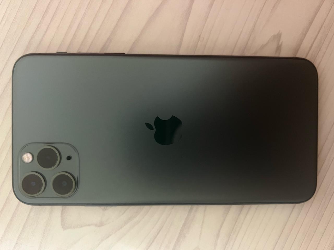 iphone11promax 그린 512기가 (보조배터리 케이스 포함)