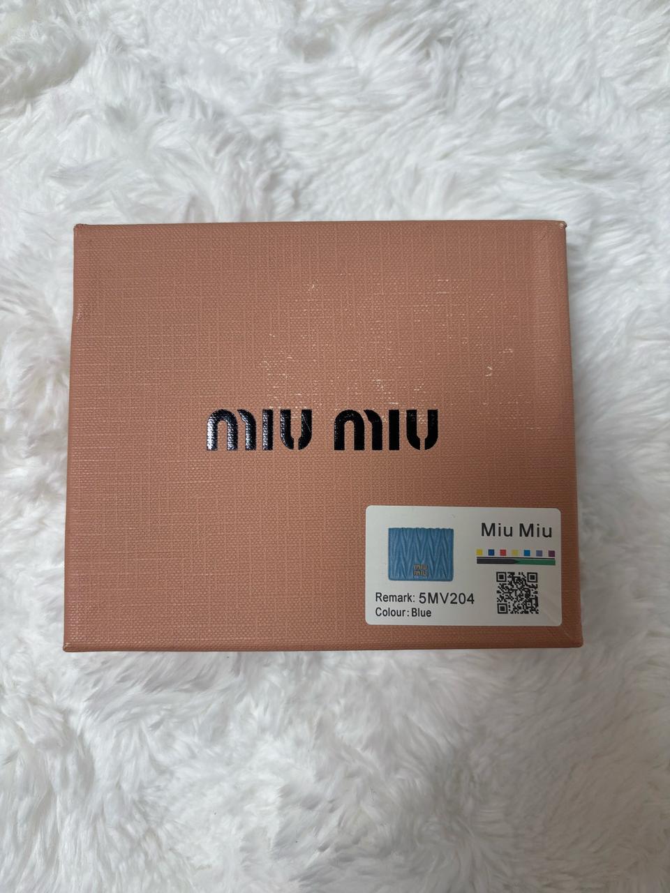 미우미우 반지갑