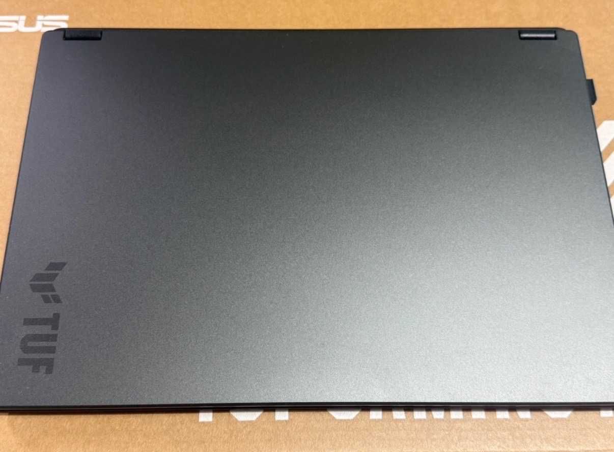 신품급)ASUS TUF Gaming A14 게이밍 노트북 판매합니다!