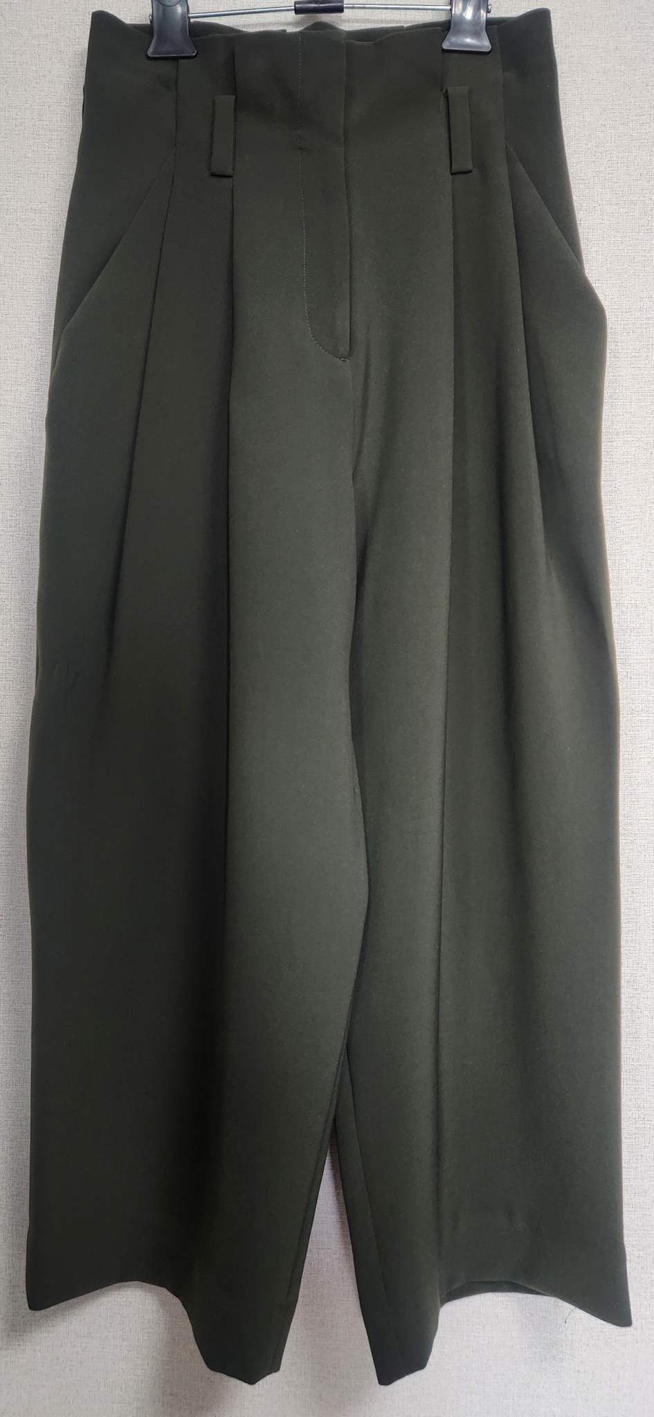 COS 허리포인트 배기핏 여성 바지