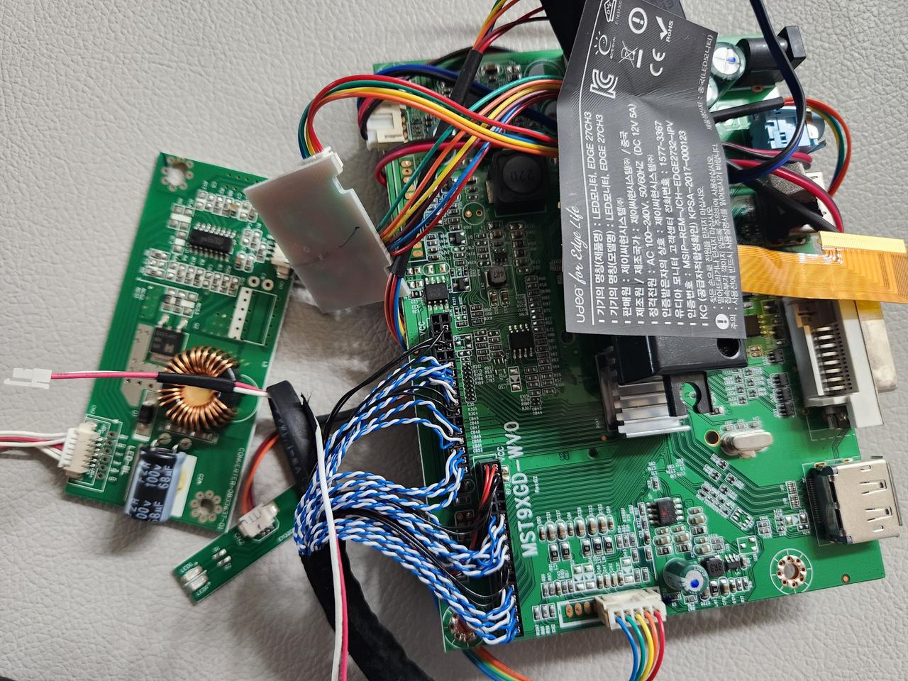 udea 27인치 모니터 보드 ( edge 27ch3  )