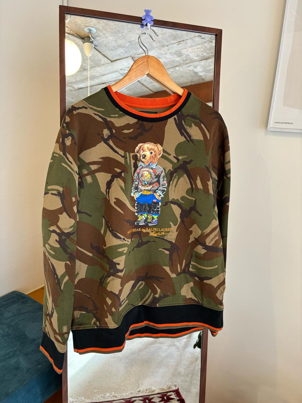 폴로 테디베어 카모플라쥬맨투맨