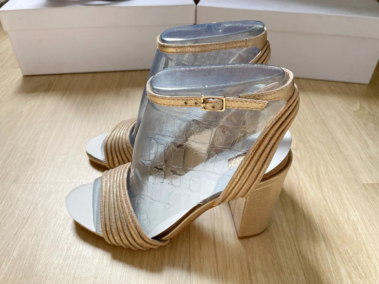 [새상품] ALDO 알도 골드 스트랩 샌들 럭셔리 파티룩