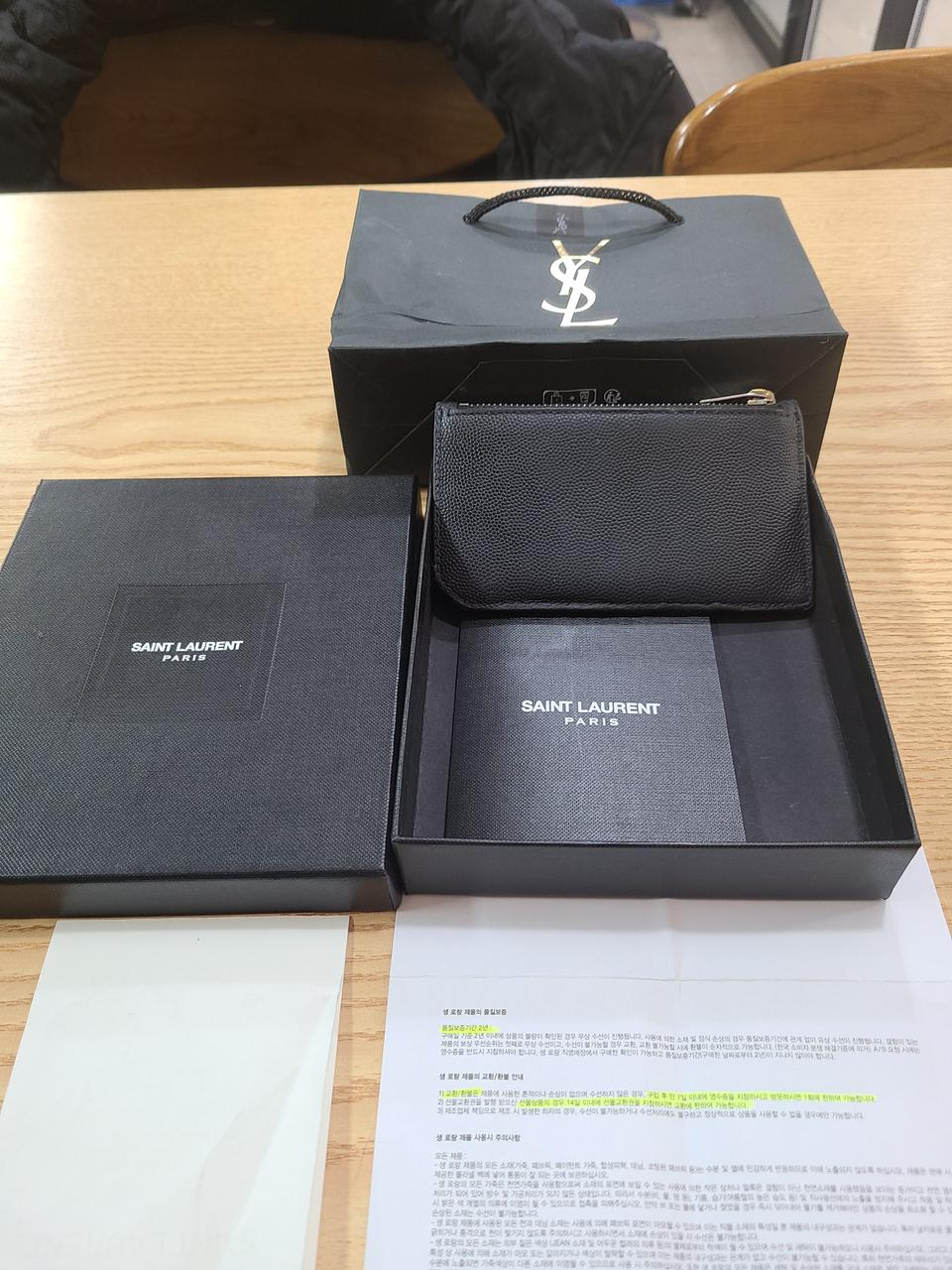 YSL 생로랑 지퍼 지갑 카드지갑 입생로랑 (풀박)