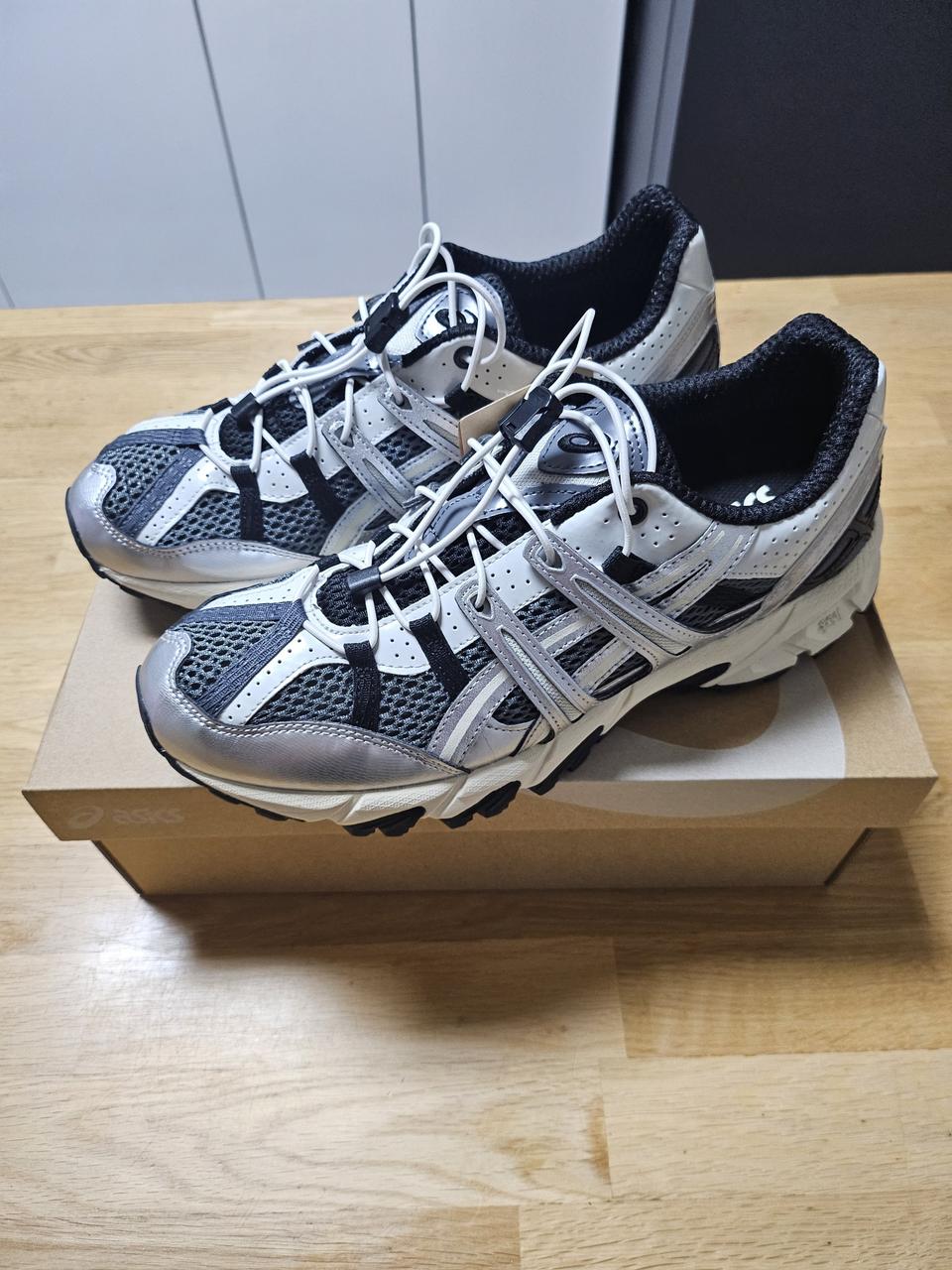 ❤아식스 언리미티드 젤소노마 그레이 퓨어 실버❤